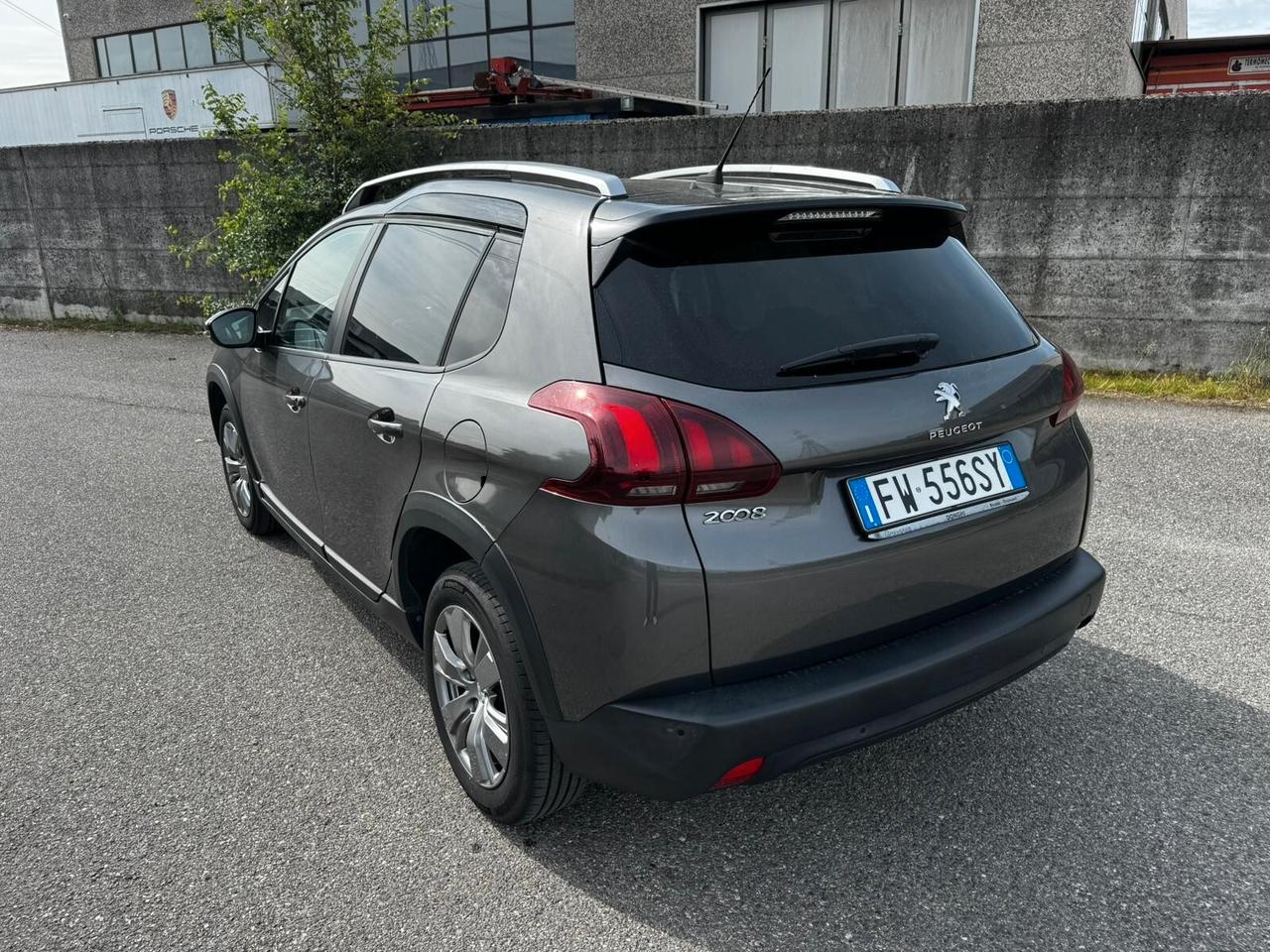 Peugeot 2008 PureTech 82 S&S Allure