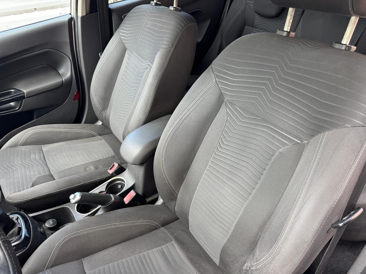 Ford Fiesta 1.2 Benz/GPL 60cv CarPlay