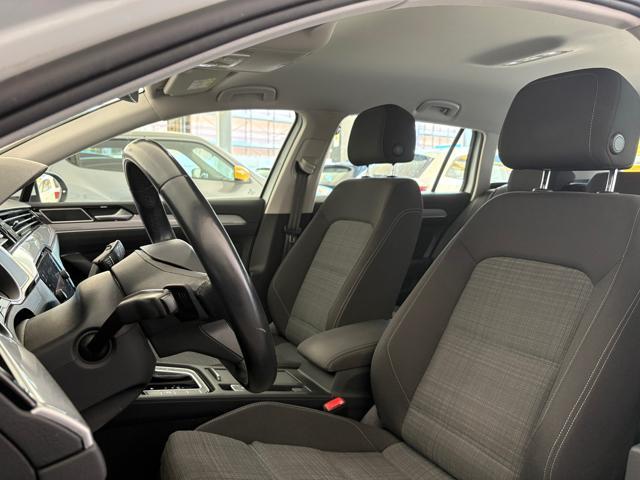 VOLKSWAGEN Passat Variant 2.0 TDI DSG Business
