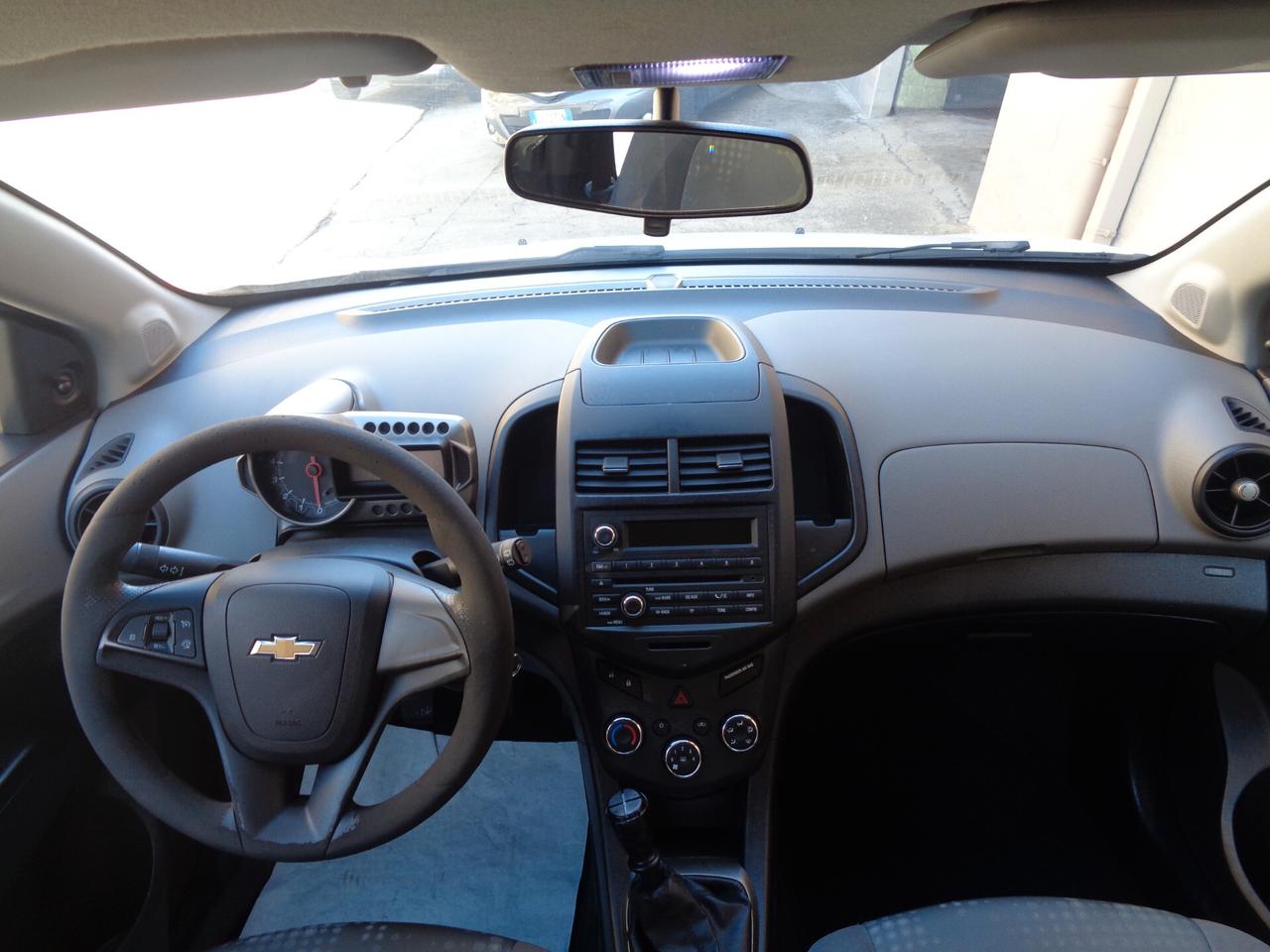 Chevrolet Aveo 1.2 70CV 5 porte (Neopatentati)