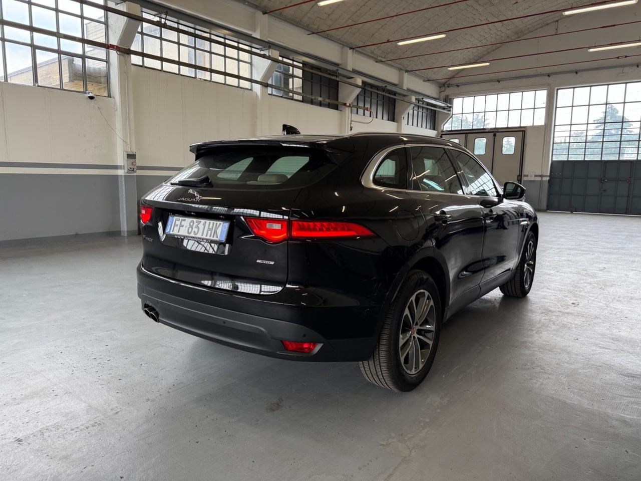 Jaguar F-Pace 2.0 D 180 CV 2016 euro6