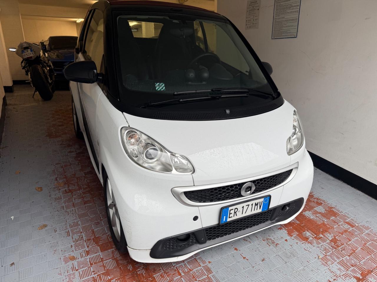 Smart ForTwo 1000 52 kW MHD cabrio pulse