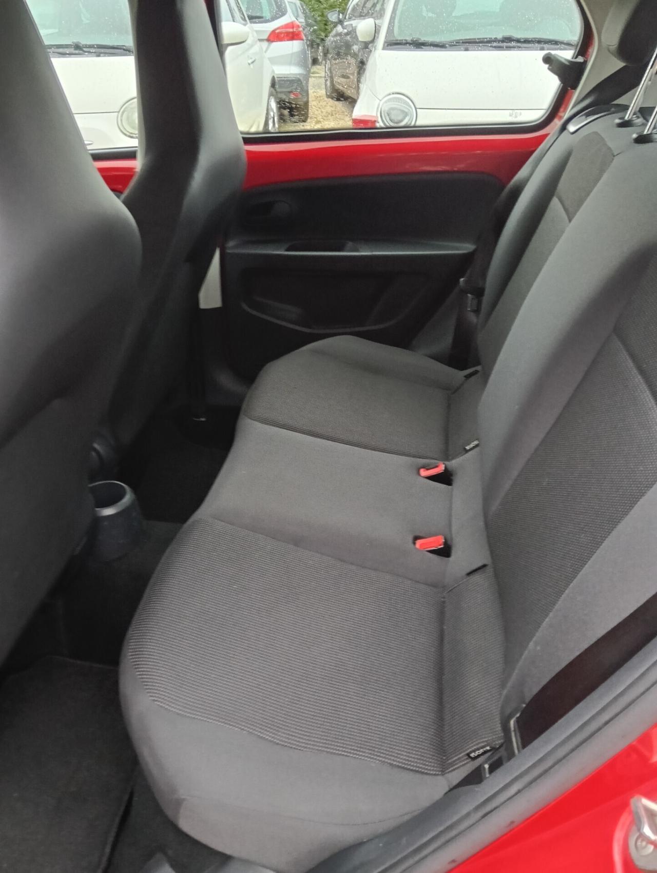 Volkswagen up! 1.0 75 CV 5p. move