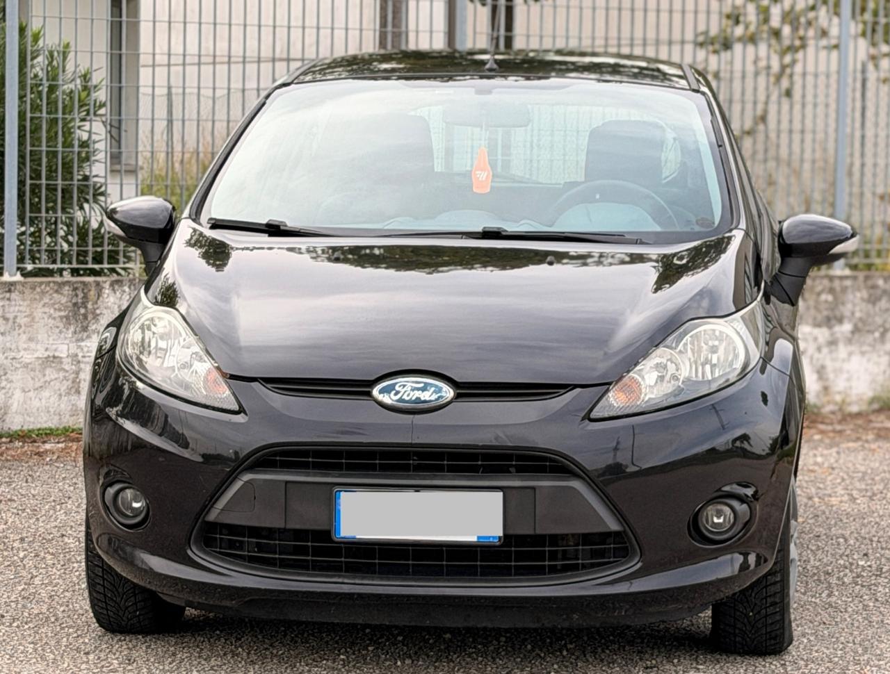 Ford Fiesta 1.4 5 porte Bz.- GPL Titanium