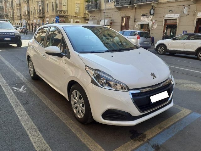 PEUGEOT 208 208