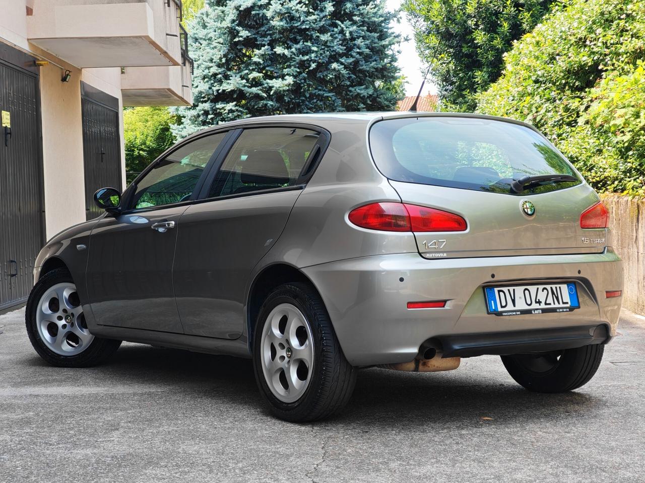Alfa Romeo 147 1.6 BENZINA 105cv / 39.000km / Unipro