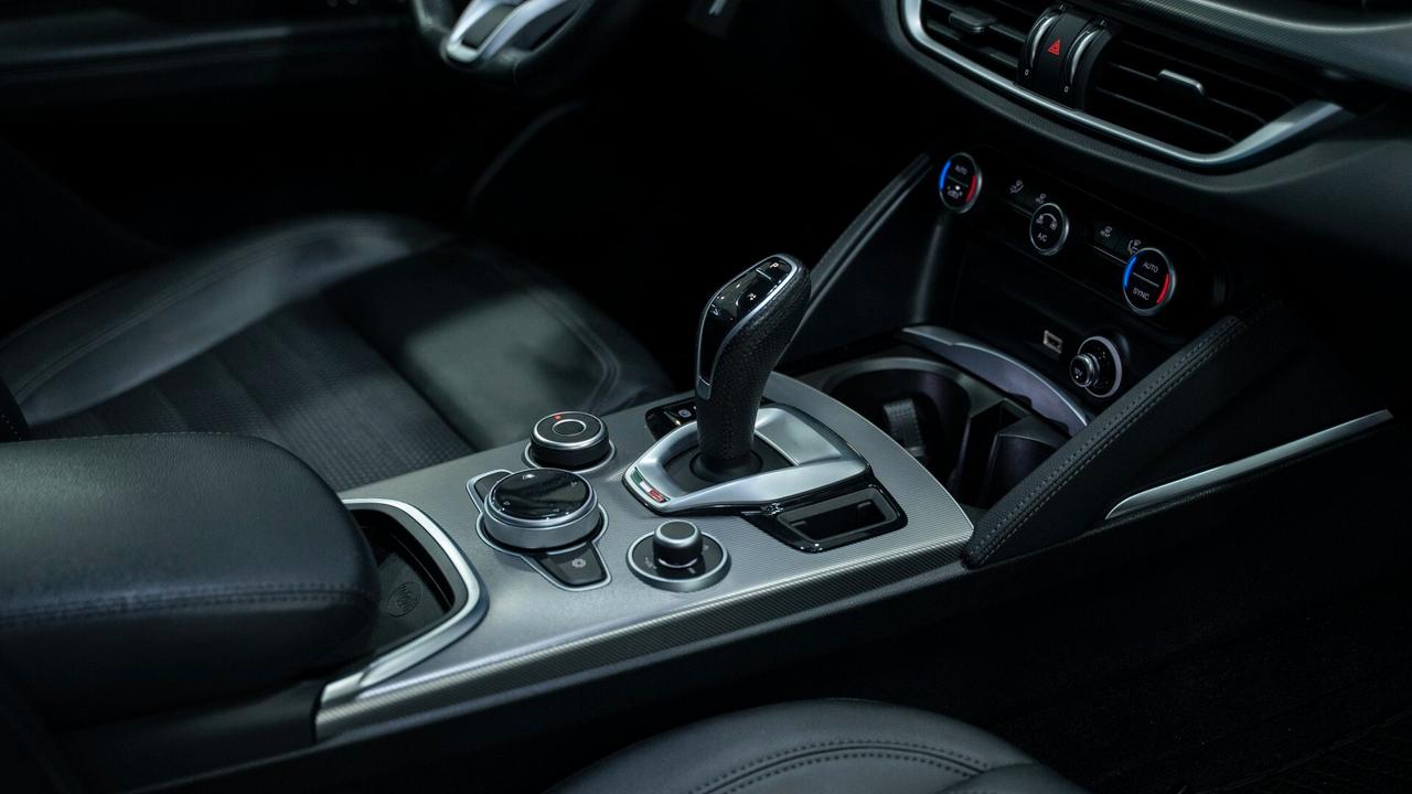 Alfa Romeo Stelvio 2.2 t SPRINT Q4 190 CV AT8 19" XENO NAVI PELLE FUL