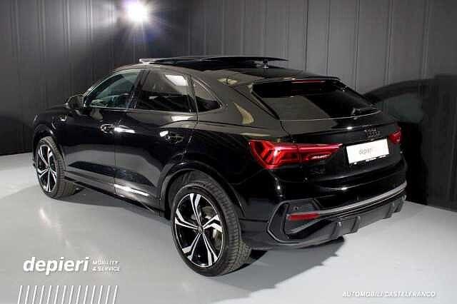 Audi Q3 Sportback 45 TFSI e S tronic Identity Black PHEV