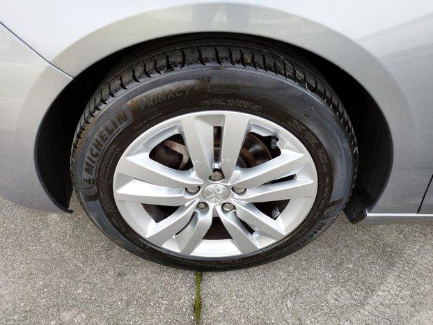Peugeot 308 SW - 1.6 HDI - Neopatentati