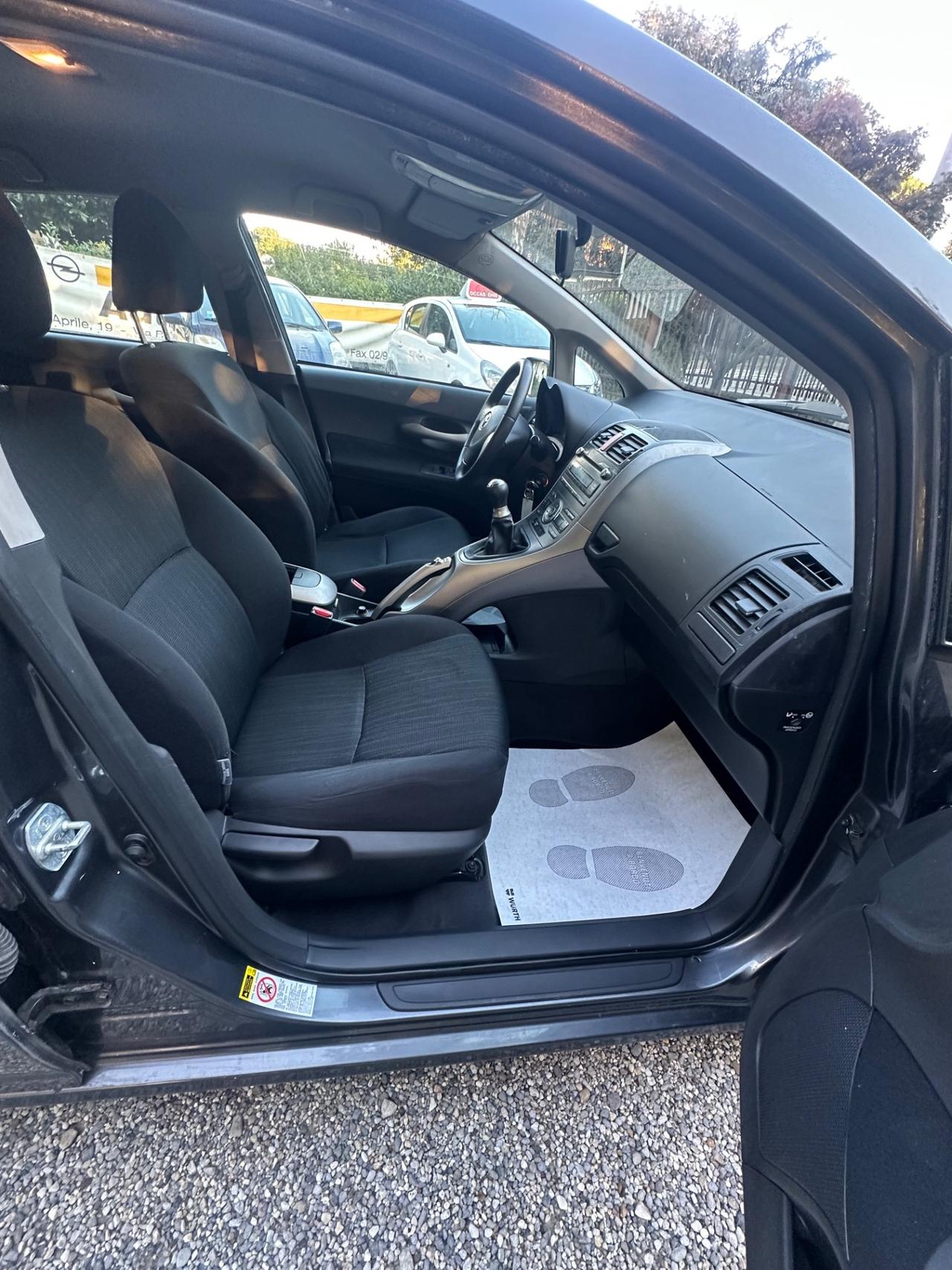 Toyota Auris 1.6 M-MT 5 porte Sol