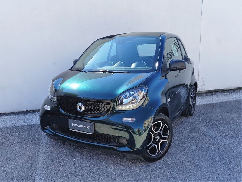 smart fortwo 1.0 70 CV Automatica Twinamic NAVI Youngster