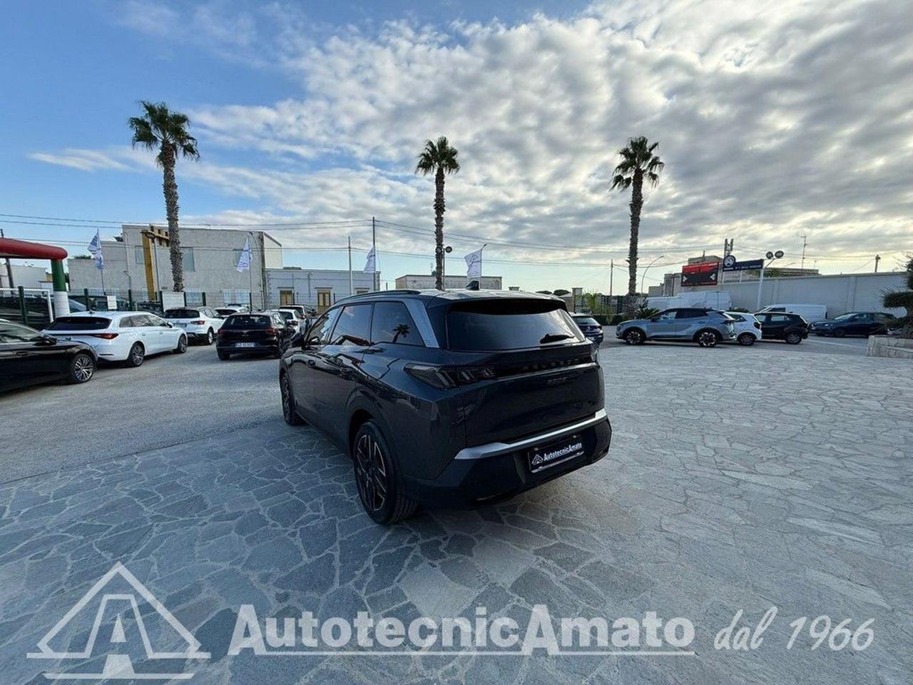 Peugeot 5008 Plug-in Hybrid 195 e-DCS7 Allure