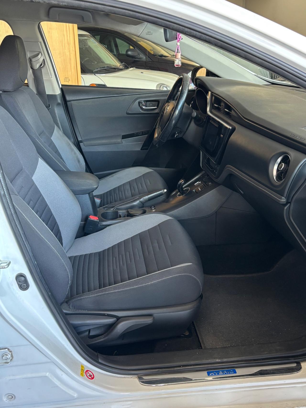 Toyota Auris 1.8 Hybrid Executive