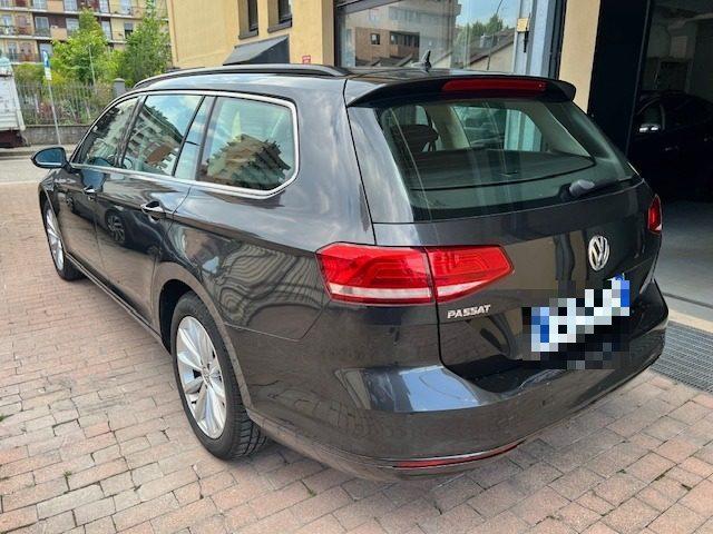 VOLKSWAGEN Passat 1.6 TDI SCR DSG Business BMT