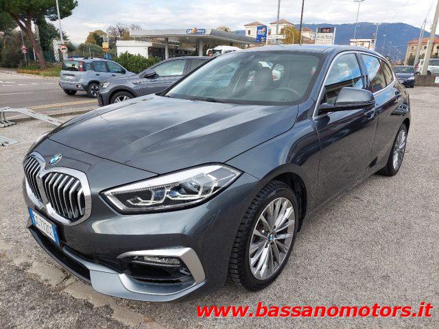 BMW 118 i 5p. Luxury PELLE TOTALE / NEOPATENTATI