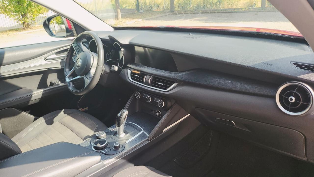 Alfa Romeo Stelvio 2.2 Turbodiesel 160 CV AT8 RWD Business