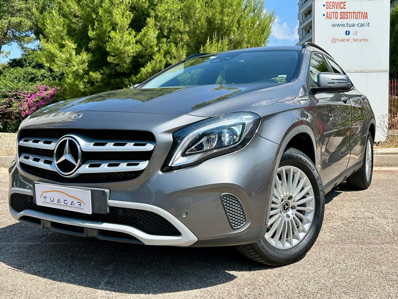 Mercedes-Benz GLA 200 D 200 Business #11388