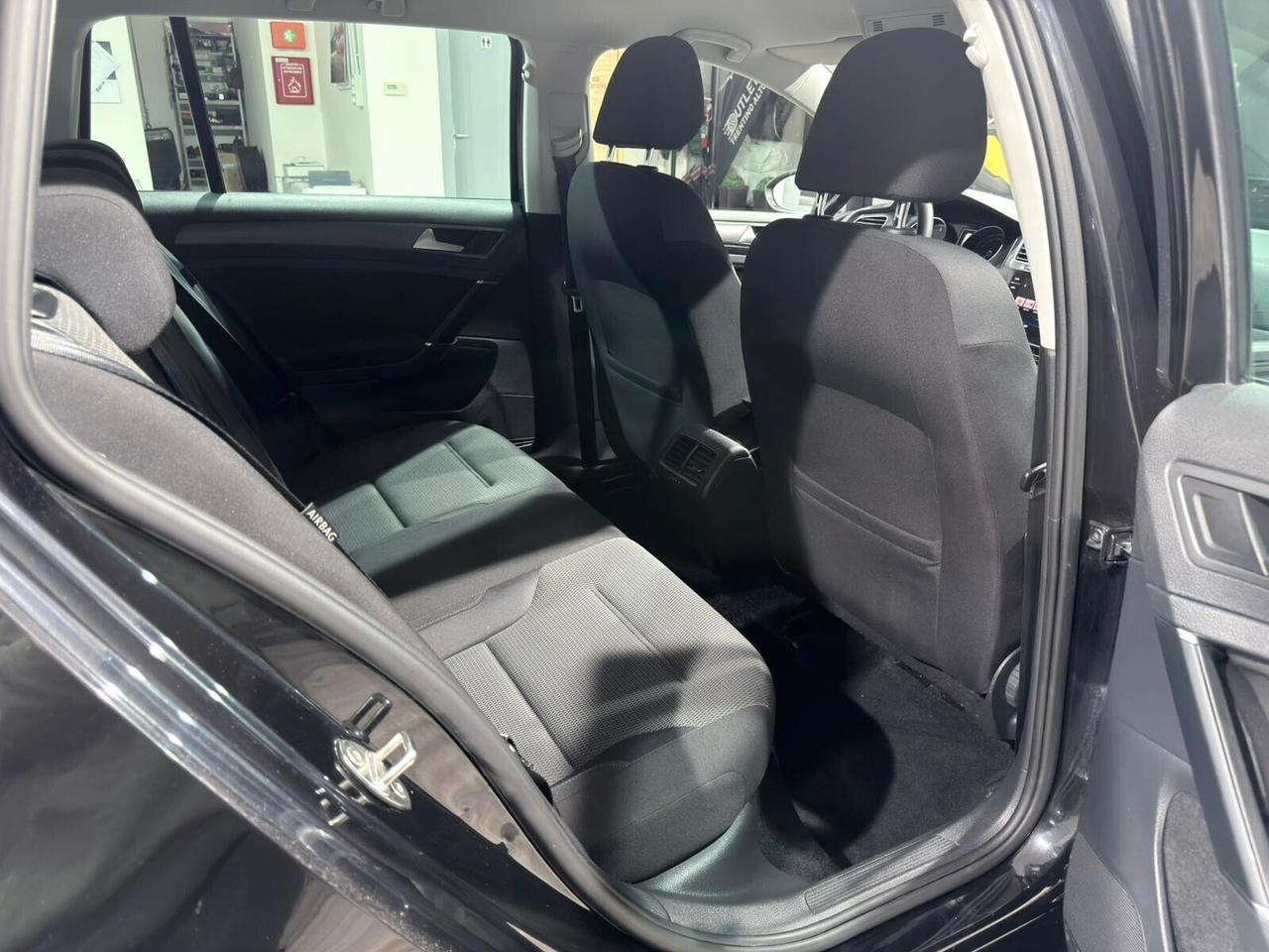 VW GOLF VARIANT 7.5 1.6TDI 116CV 2018 1HANDE