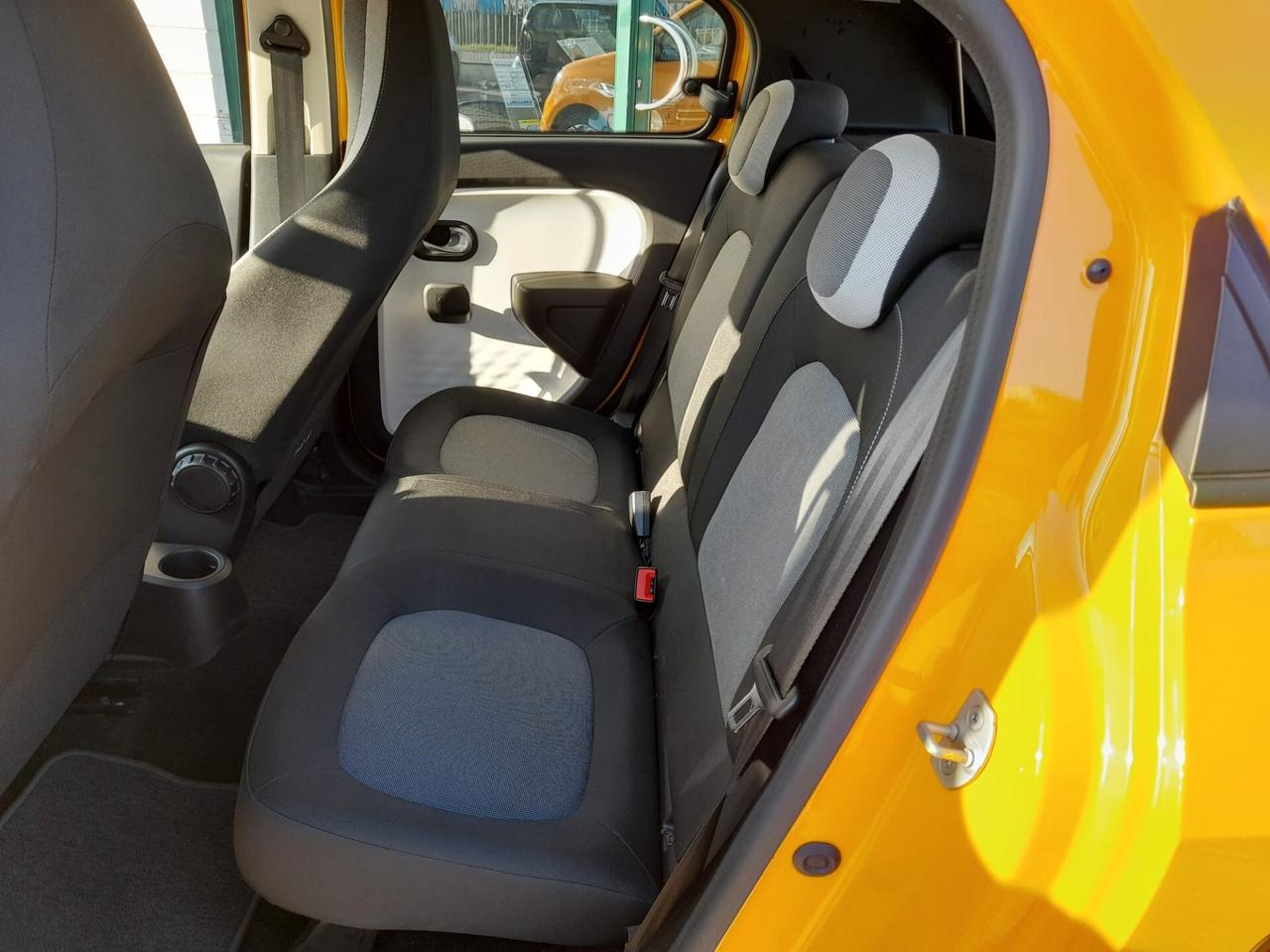 Renault Twingo SCe 73CV Duel2