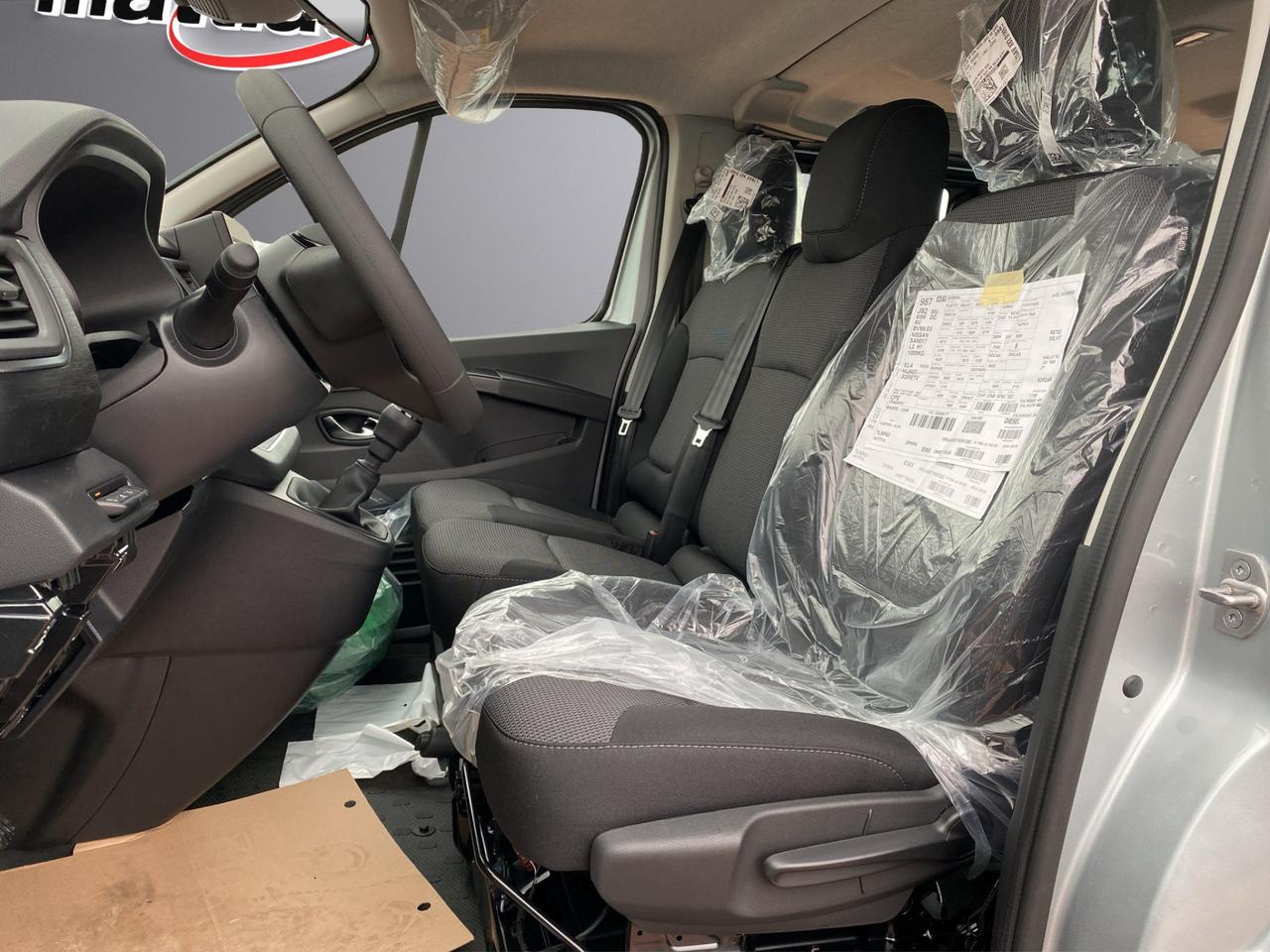 Nissan L2H1 Acenta Business Bus