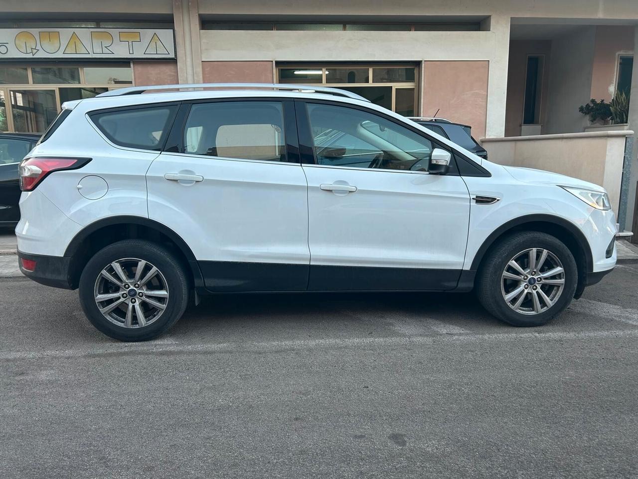 Ford Kuga 1.5 TDCI 120 CV