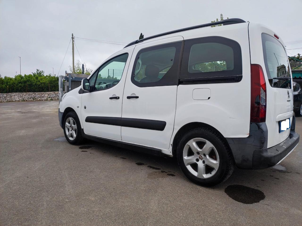 Peugeot Partner Tepee 1.6 VTi 120CV Outdoor GPL
