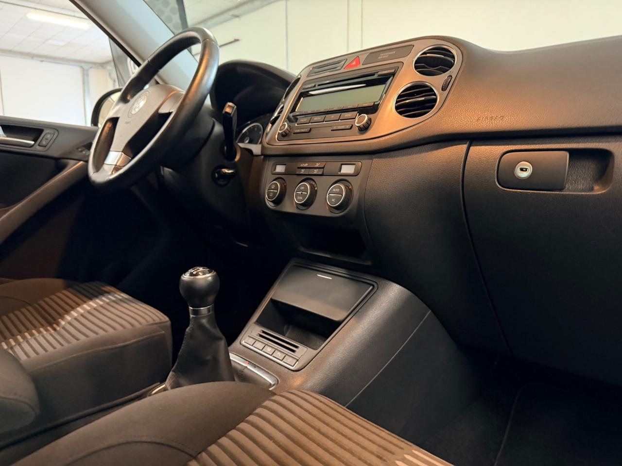 Volkswagen Tiguan 2.0 16V TDI DPF Sport & Style (18°)