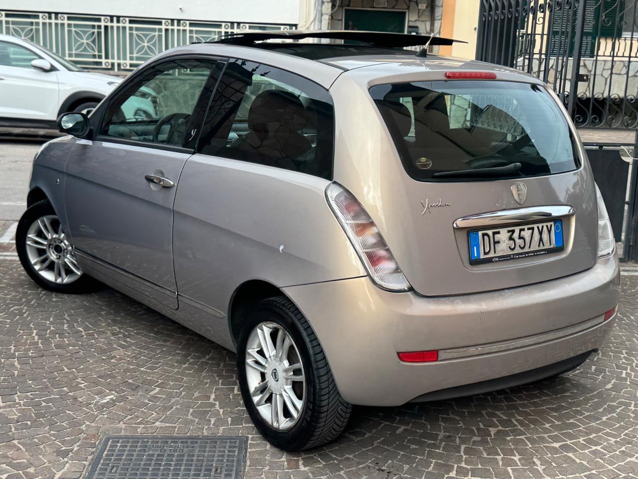 Lancia Ypsilon 1.2 Oro Giallo