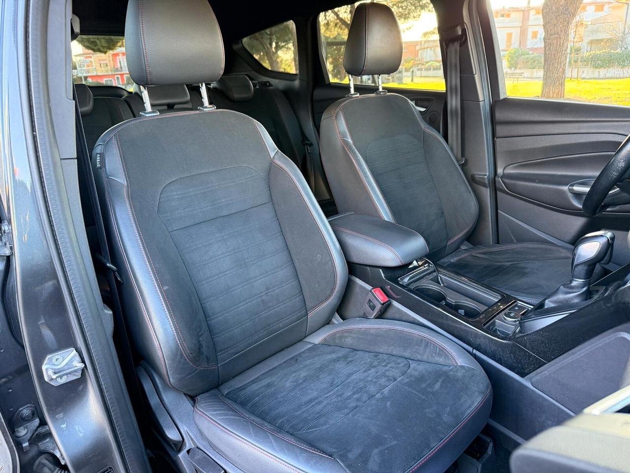 Ford Kuga 1.5 TDCI 120 st line automatica