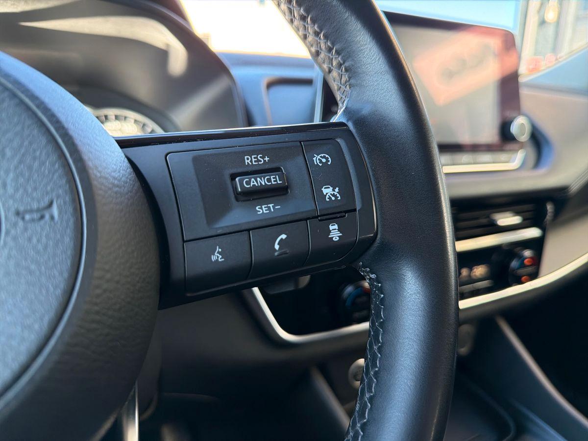 NISSAN QASHQAI BUSINESS MHYB 158CV XTR