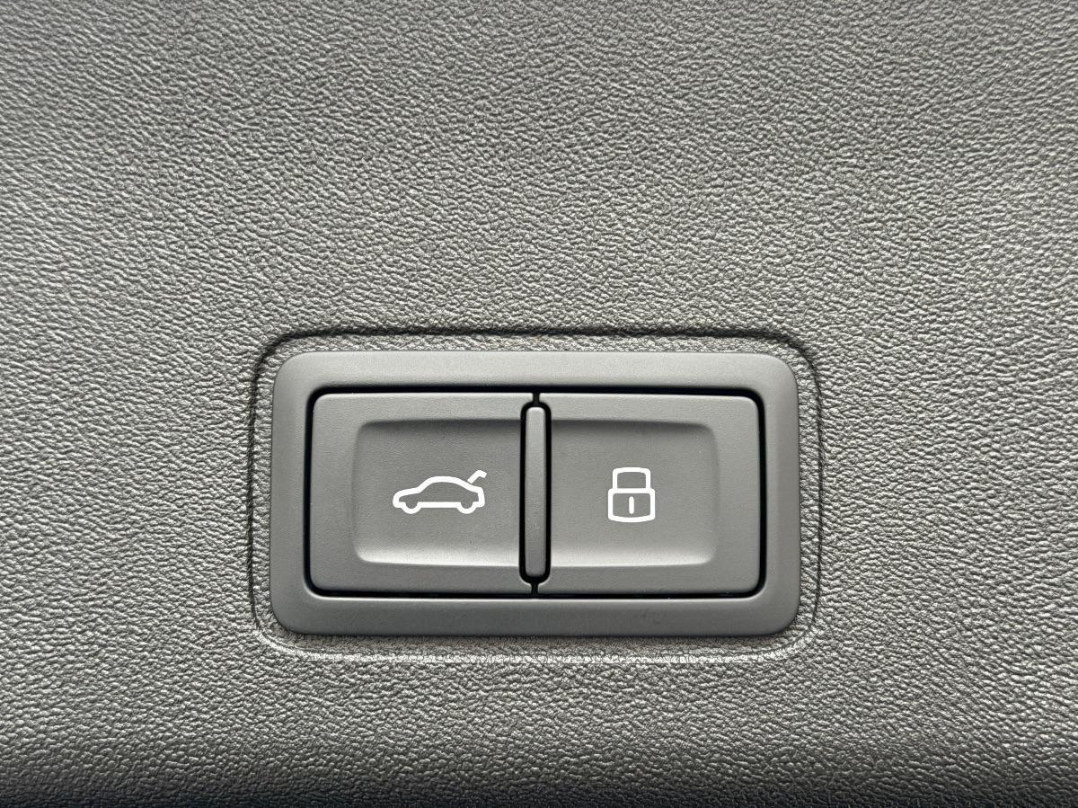 New Audi Q3 Sportback 35TDI S-line Identity Black 150CV