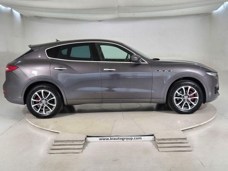 Maserati Levante Diesel 3.0 V6 250cv auto