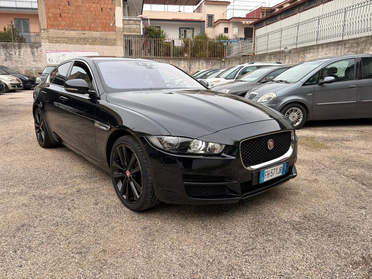 Jaguar XE 2.0 D Turbo Portfolio 2017 come nuova