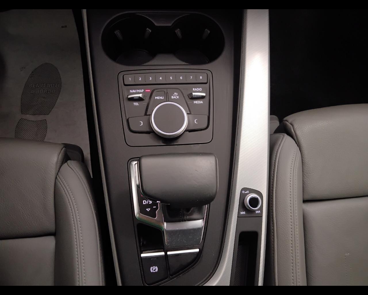 AUDI A4 V 2019 Avant - A4 Avant 40 2.0 g-tron Business Advanced 1