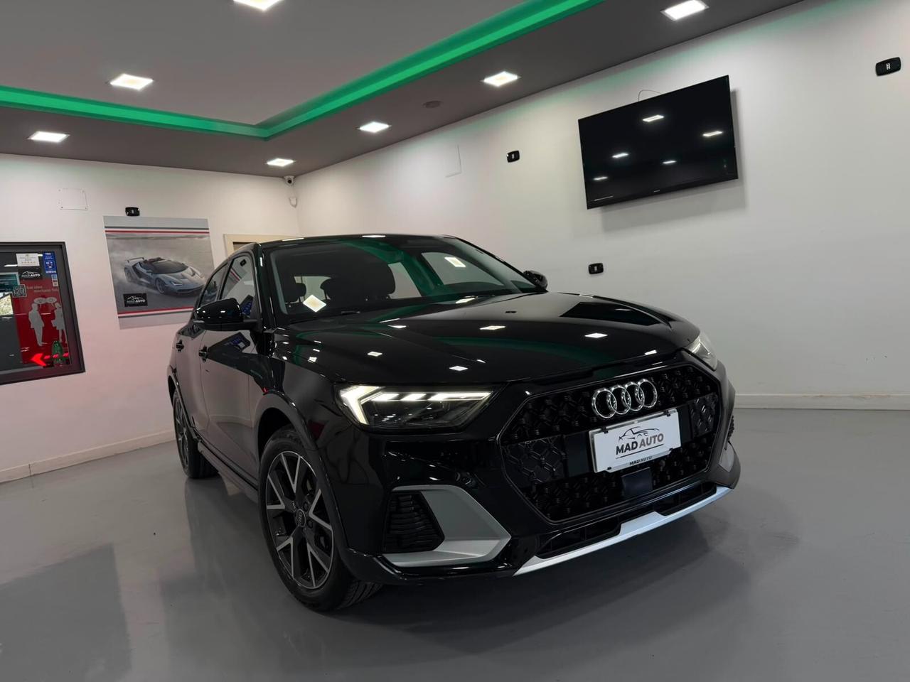 Audi A1 allstreet 30 TFSI S tronic Identity Contrast