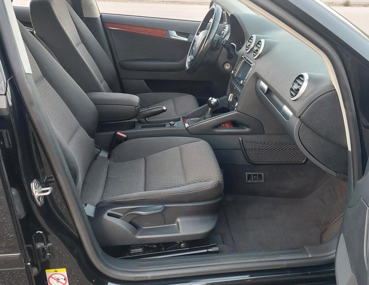 AUDI A3 SPORTBACK S.TRONIC -2.0 CAMBIO AUTOMATICO