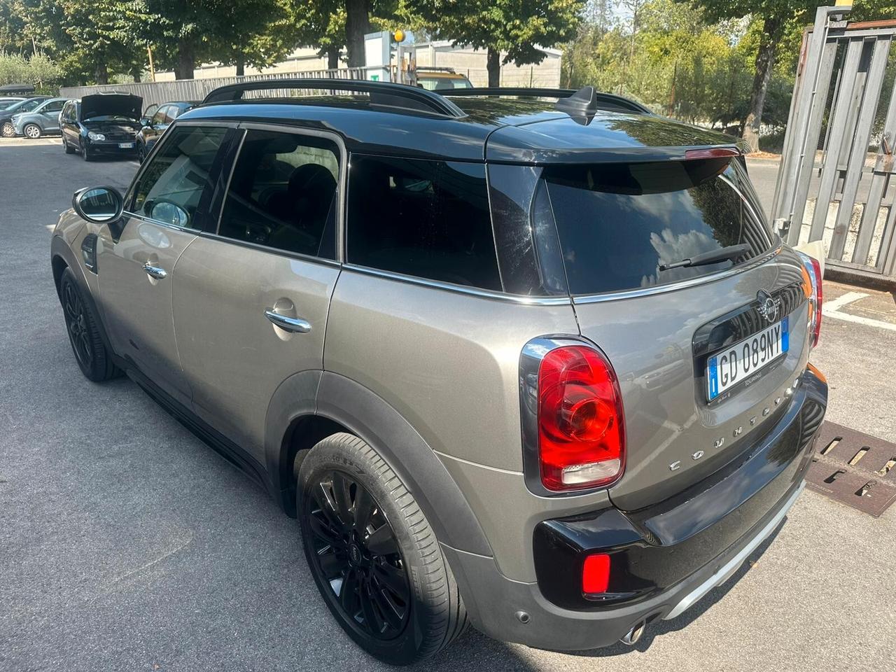 Mini Cooper Countryman 1.5 Business Automatica