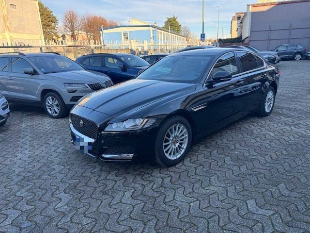 JAGUAR XF 2.0 D 180 CV aut. Prestige