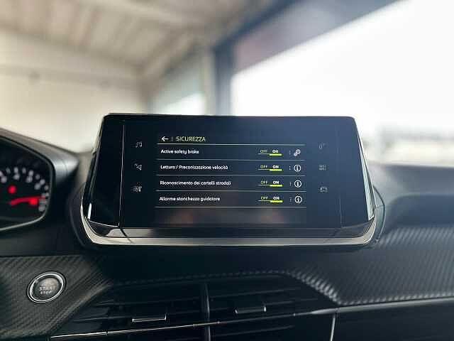 Peugeot 2008 PureTech 130 S&S Allure