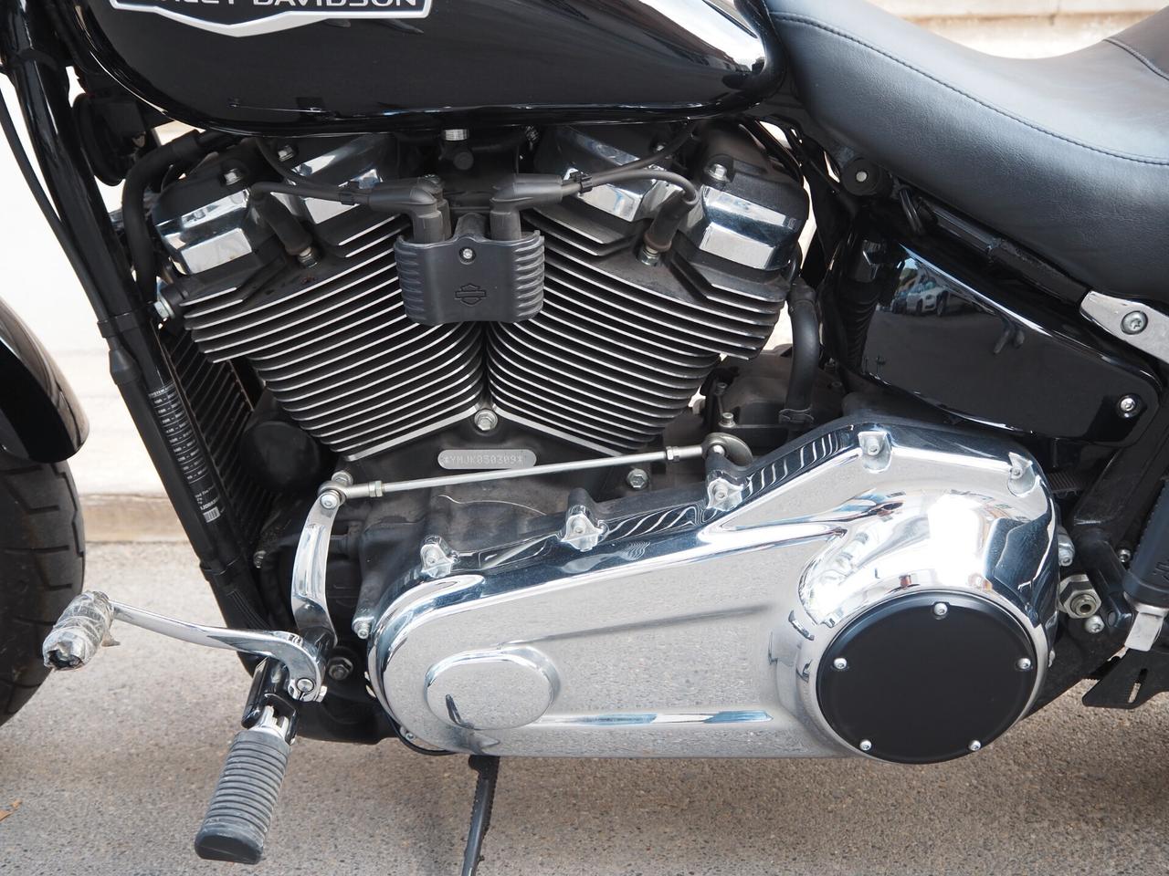 Harley-davidson Sport Glide • PARI AL NUOVO•