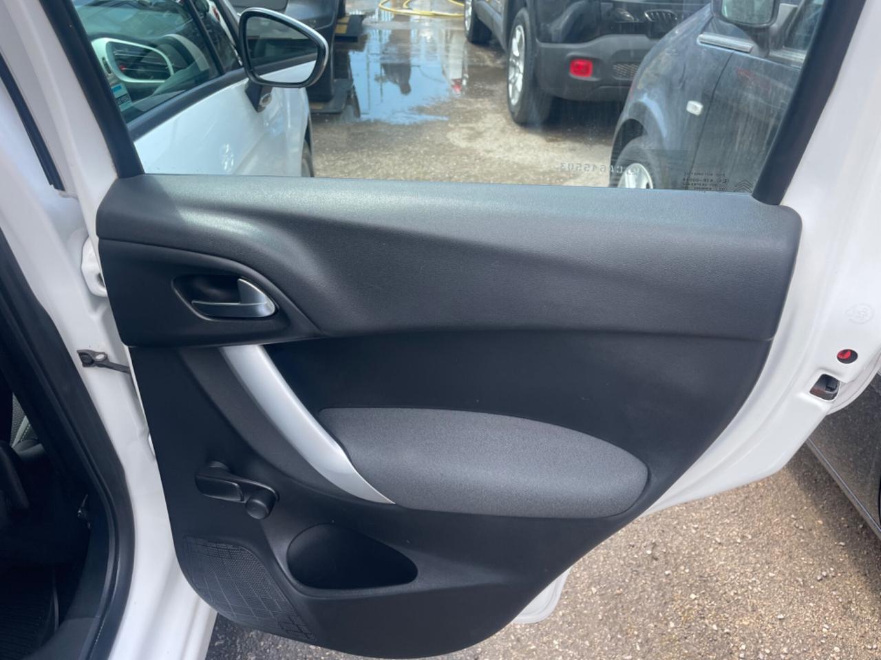 CITROEN C3 1.2 BENZINA 82 (CV) 2013