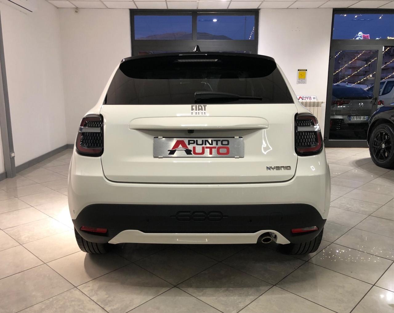 Fiat 600 Hybrid 100 CV DCT MHEV La Prima