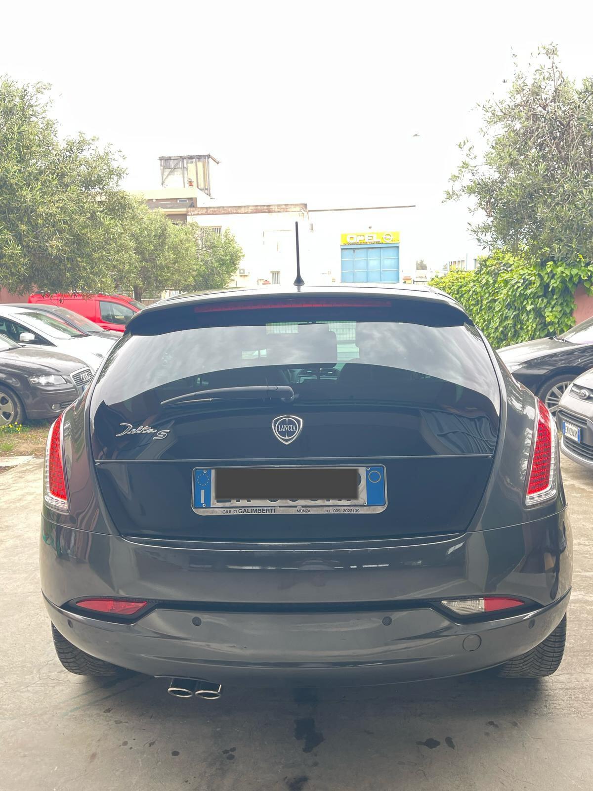 Lancia Delta 1.9 MJT Twinturbo DPF Gold