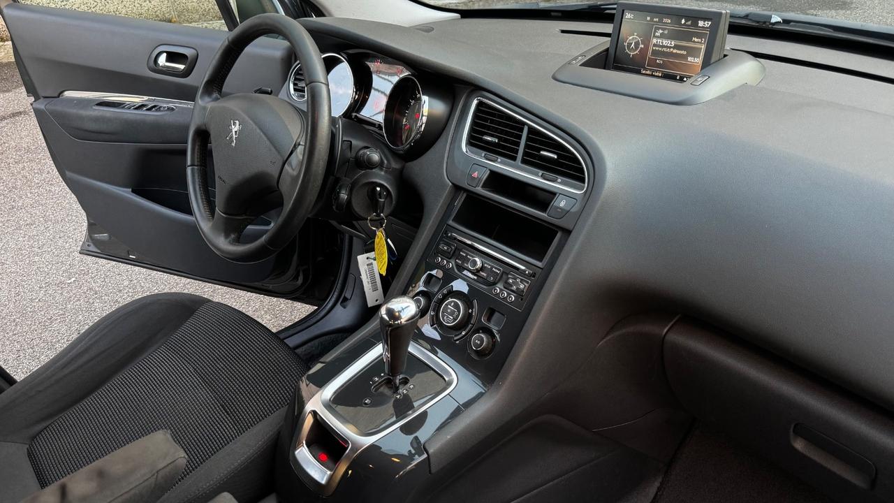 Peugeot 5008 1.6 HDi 115CV Active