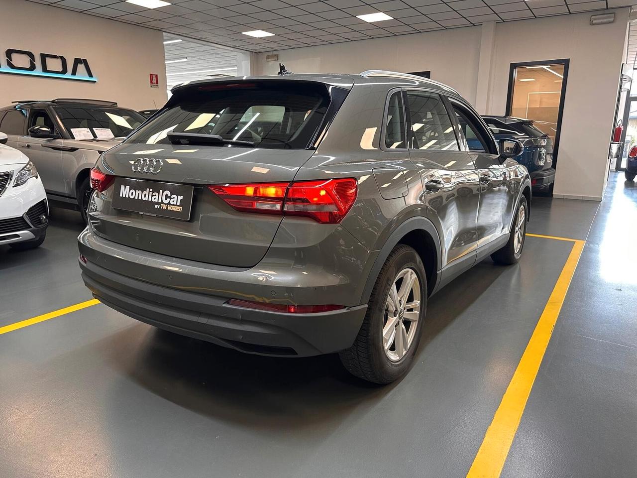 Audi Q3 35 2.0 tdi Business Advanced s-tronic IVA ESPOSTA