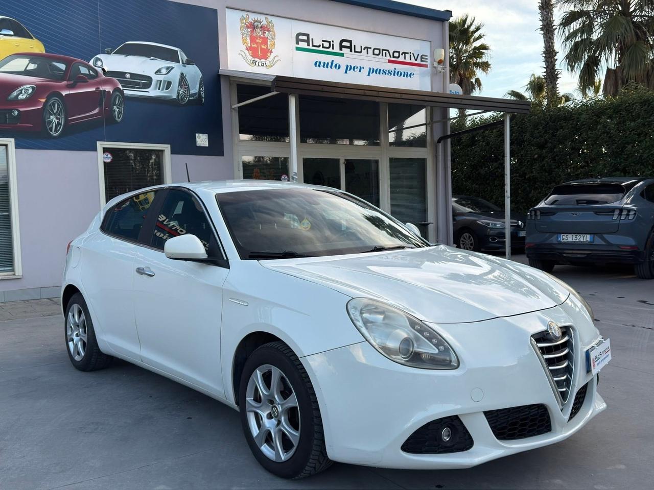 Alfa Romeo Giulietta 1.6 JTDm-2 105 CV Distinctive