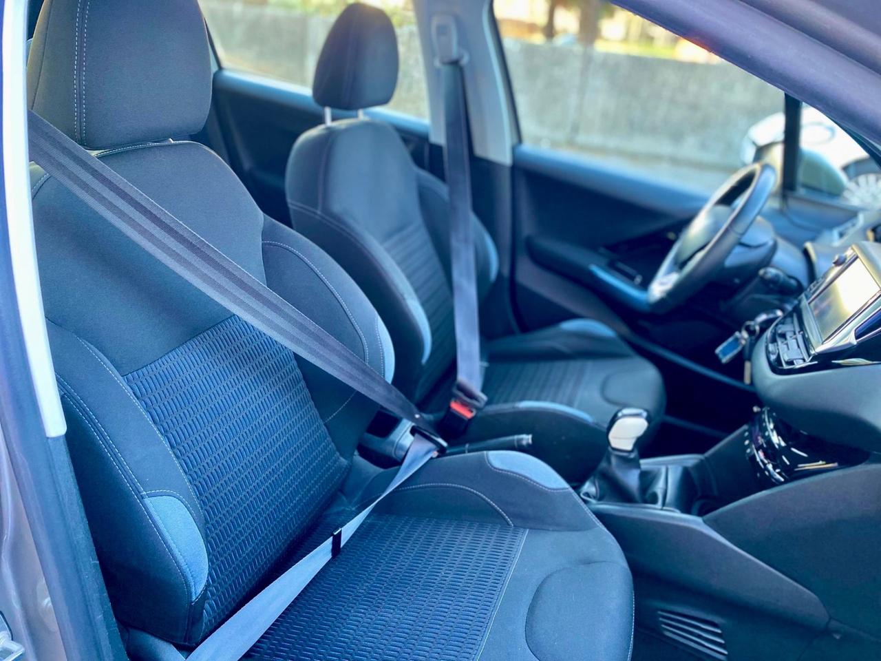 Peugeot 208 1.2 VTi 82 CV 5 porte Allure