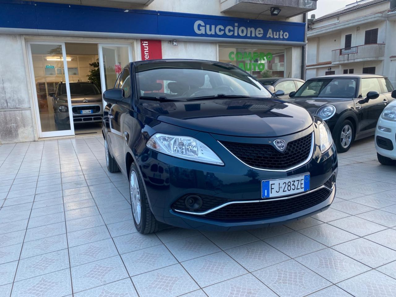 Lancia Ypsilon 1.2 69 CV 5 porte Gold
