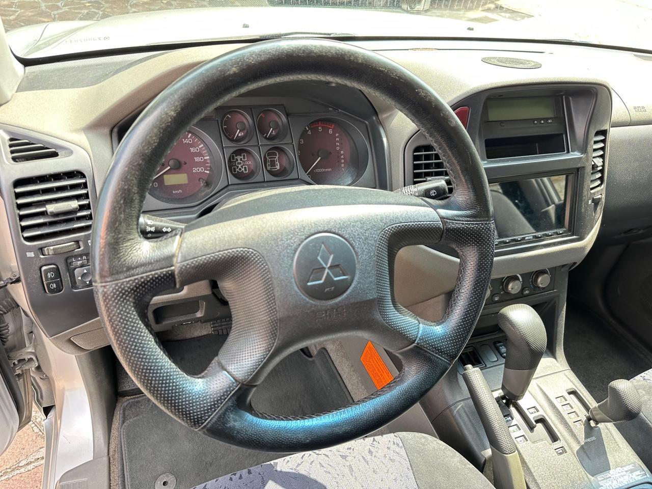 Mitsubishi Pajero 3.2 16V DI-D 5p. GLS2 C. AUTOMATICO