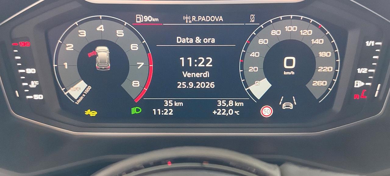 Audi A1 allstreet 30 TFSI Identity Contrast